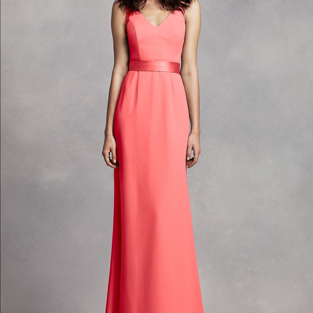 Vera Wang long vneck crepe gown with open back